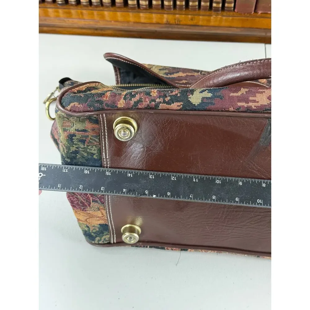 Vtg 1980's Capezio Equestrian Tapestry Faux Leather English Countryside Bag